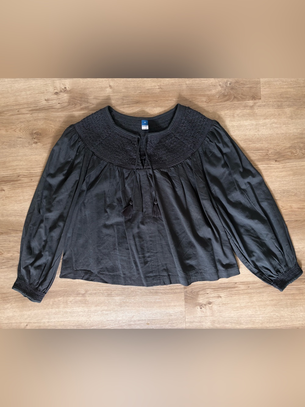 Old Navy charcoal Long-Sleeve Smocked Yoke Blouse